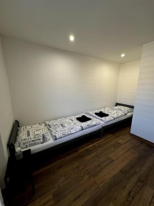Modern Apartment In City Centre Banská Bystrica Exterior photo